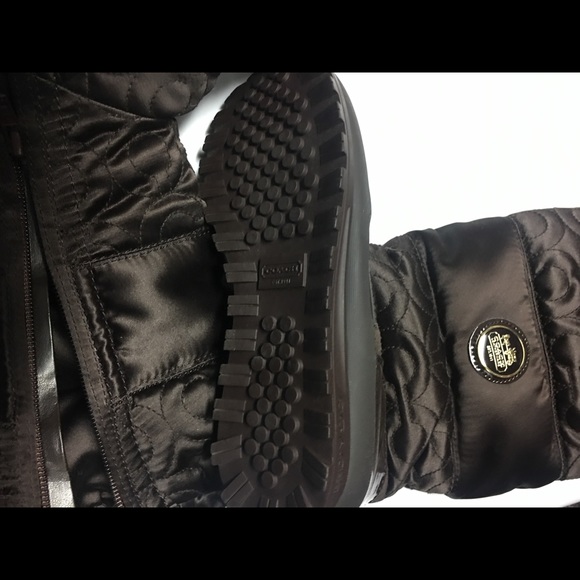 Authentic Coach boots - Picture 2 of 2